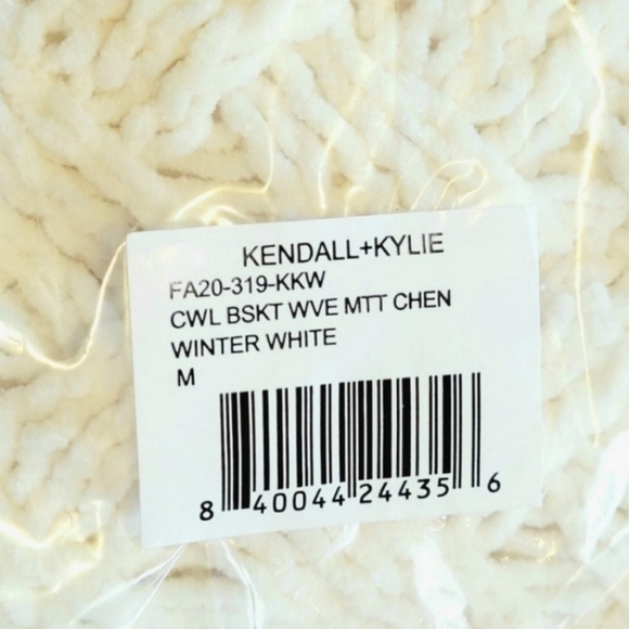 Chunky knit winter white oversized sweater by Kendall and Kylie nwt size m - Picture 6 of 7